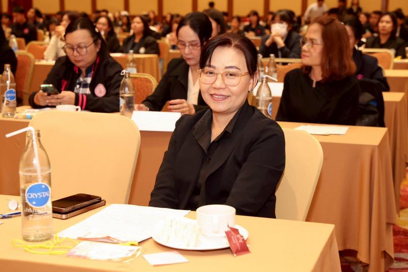 ปลัด พม. เป็นประธา�