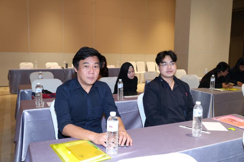 นางเตือนใจ คงสมบั�