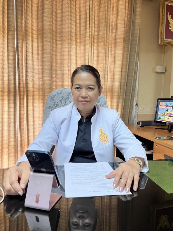 นางสาวชวนชม จันทะ�