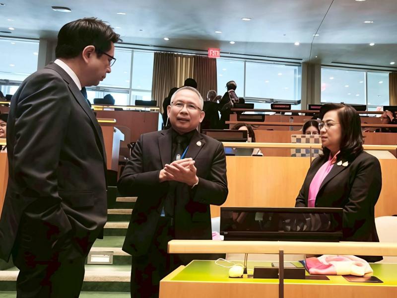 ปลัด พม. นำคณะผู้แ�
