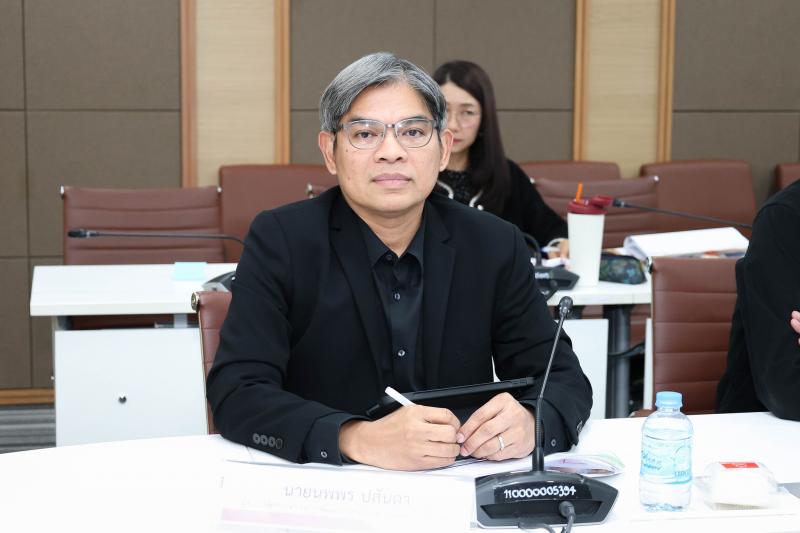 นางเตือนใจ คงสมบั�