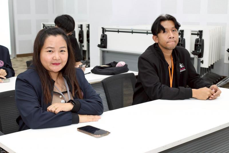 นางสาวชวนชม จันทะ�