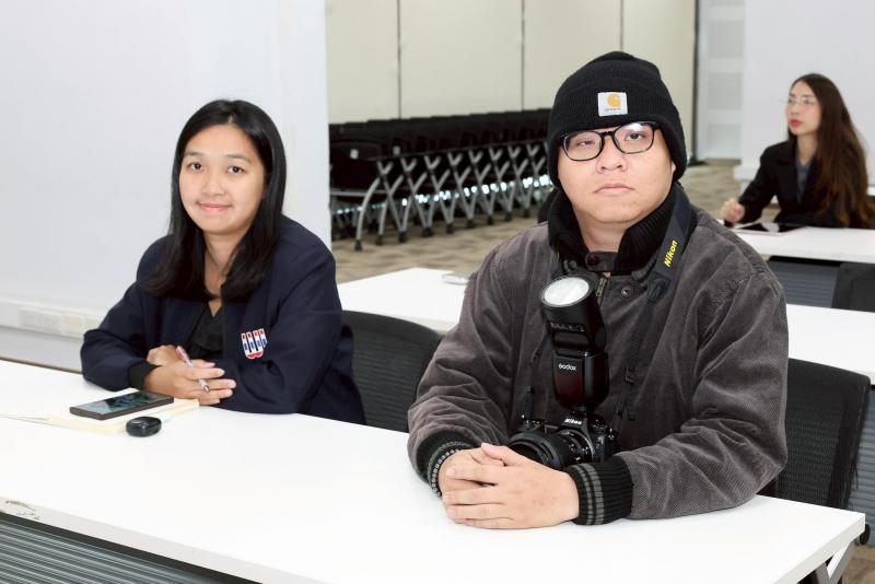 นางสาวชวนชม จันทะ�