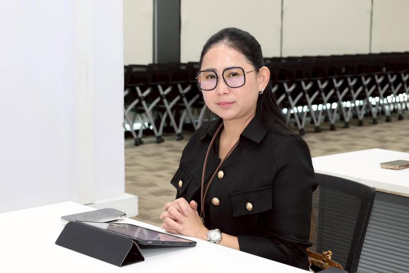 นางสาวชวนชม จันทะ�