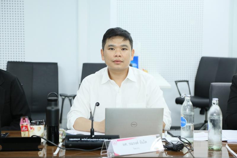 นางสาวสุนีย์ ศรีส�