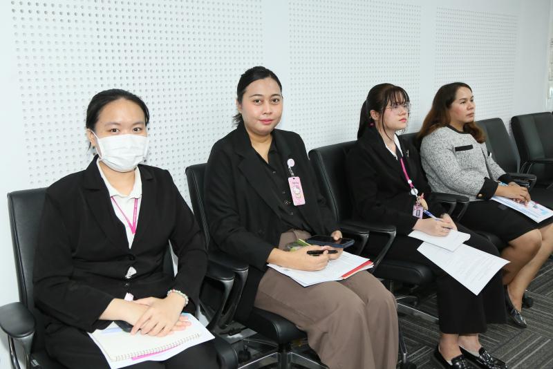 นางสาวสุนีย์ ศรีส�