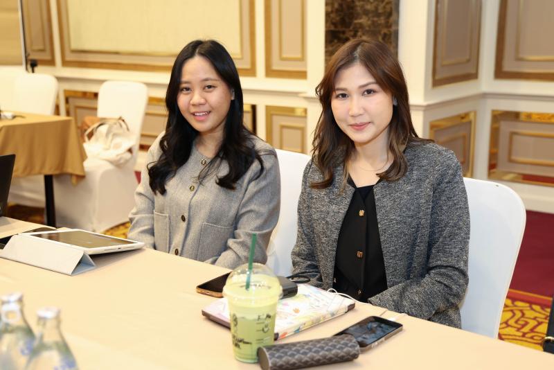 นางเตือนใจ คงสมบั�