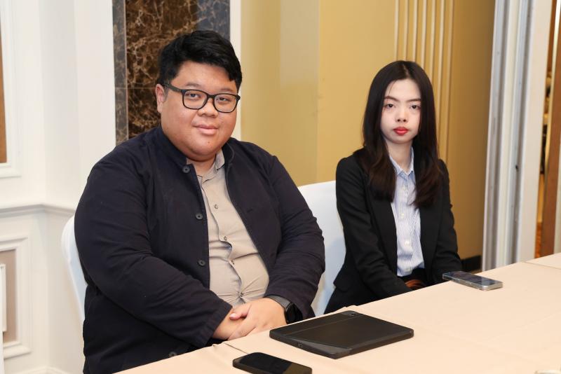 นางเตือนใจ คงสมบั�