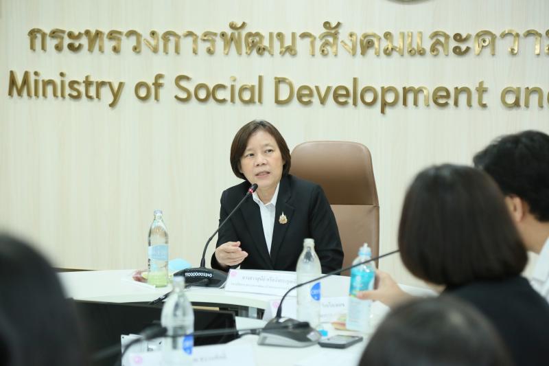 นางสาวสุนีย์ ศรีส�