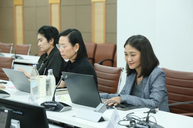 นางสาวสุนีย์ ศรีส�