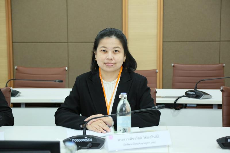 นางสาวสุนีย์ ศรีส�