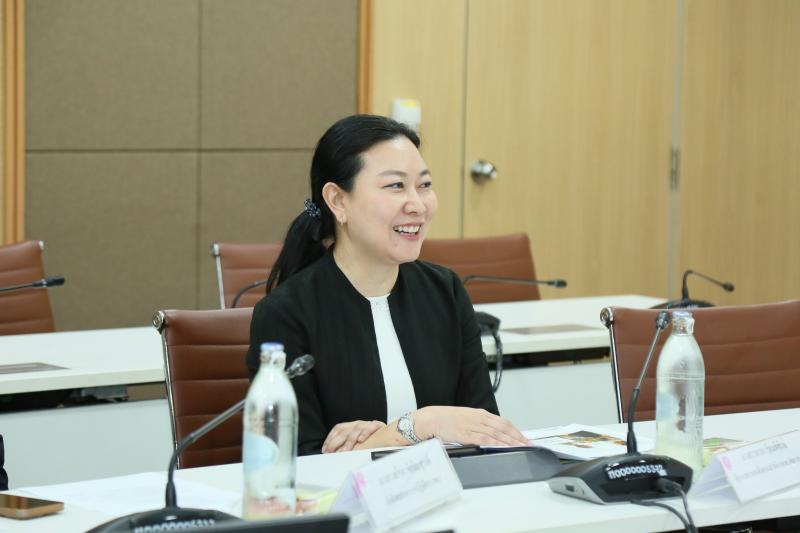 นางสาวสุนีย์ ศรีส�
