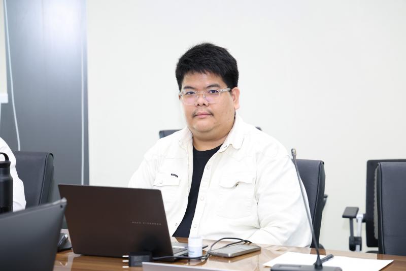 นางศิริลักษณ์ มีม�