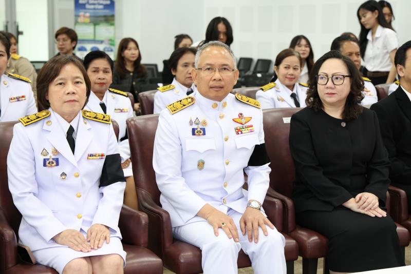 ปลัด พม. เป็นประธา�