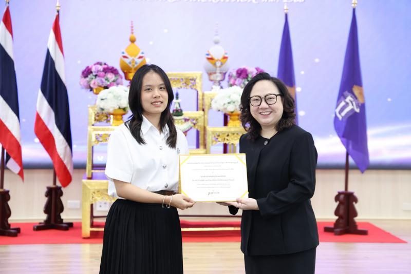 ปลัด พม. เป็นประธา�