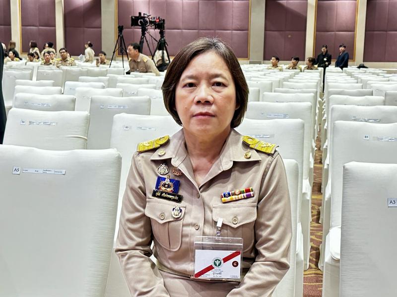 นางสาวสุนีย์ ศรีส�