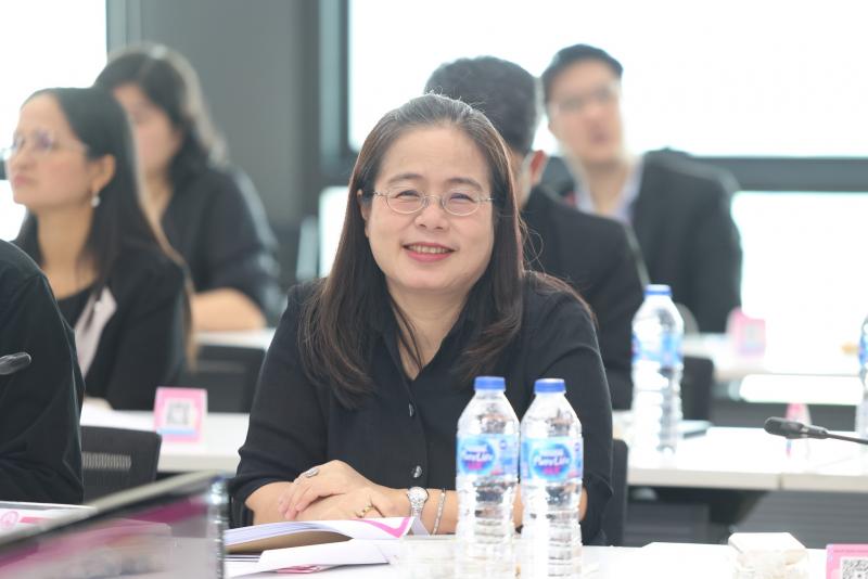 ปลัด พม. เป็นประธา�