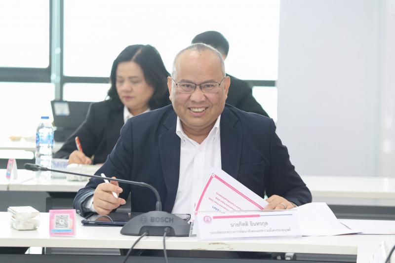 ปลัด พม. เป็นประธา�