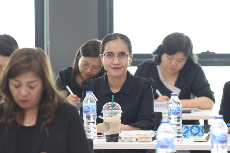 ปลัด พม. เป็นประธา�