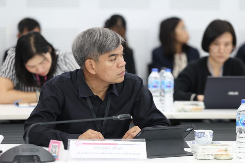 ปลัด พม. เป็นประธา�