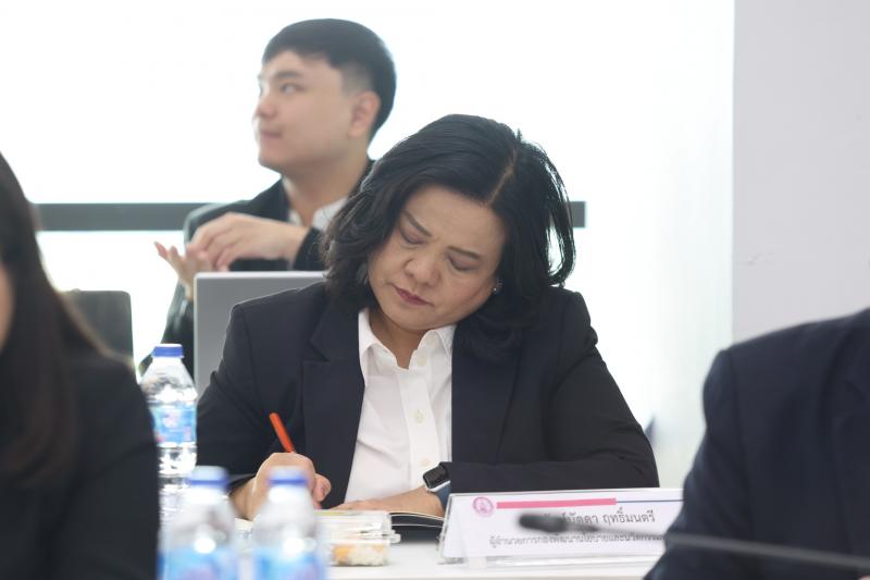 ปลัด พม. เป็นประธา�