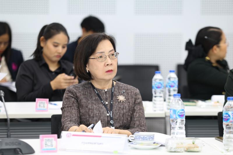 ปลัด พม. เป็นประธา�