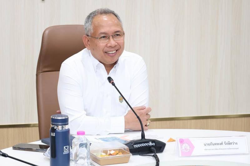 ปลัด พม. เป็นประธา�