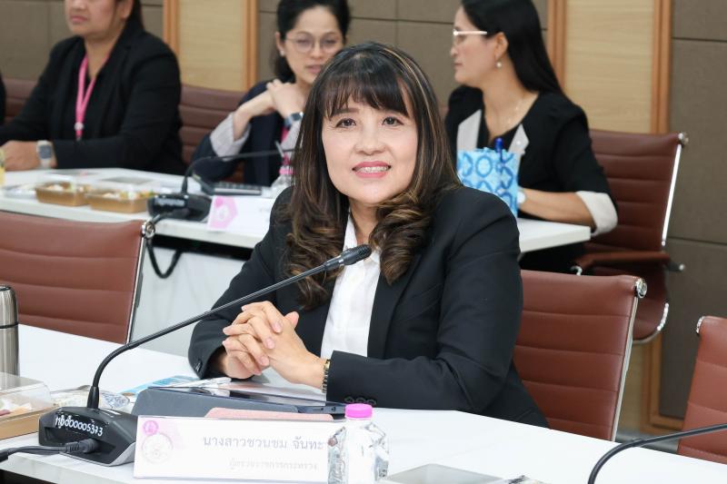 ปลัด พม. เป็นประธา�