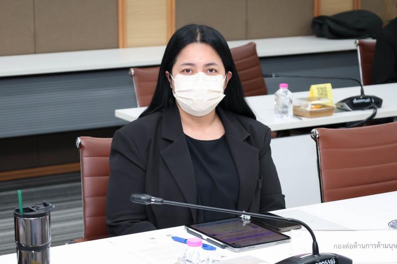 ปลัด พม. เป็นประธา�
