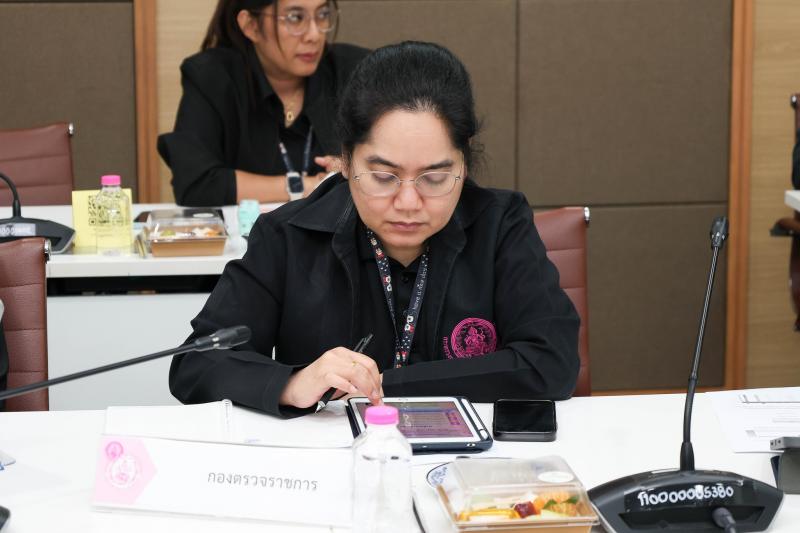 ปลัด พม. เป็นประธา�