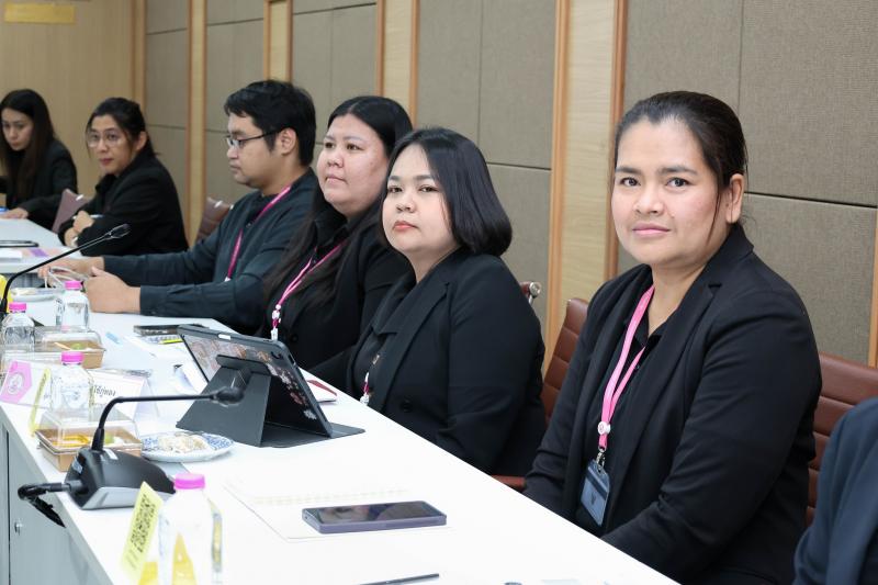 ปลัด พม. เป็นประธา�