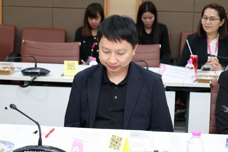 ปลัด พม. เป็นประธา�