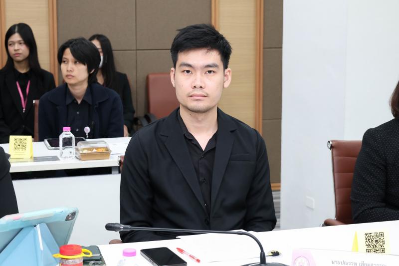 ปลัด พม. เป็นประธา�