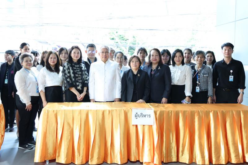 ปลัด พม. เป็นประธา�