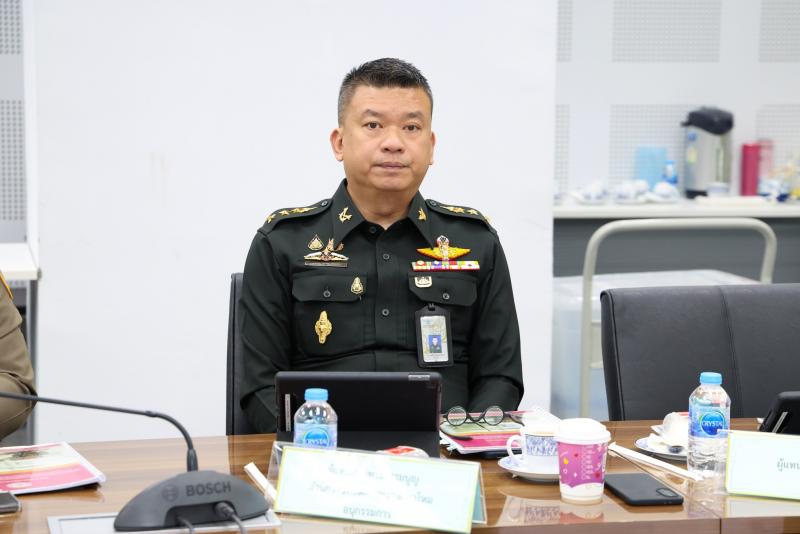 นางสาวสุนีย์ ศรีส�
