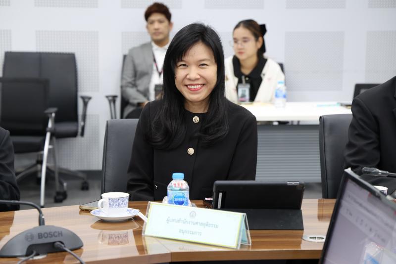 นางสาวสุนีย์ ศรีส�