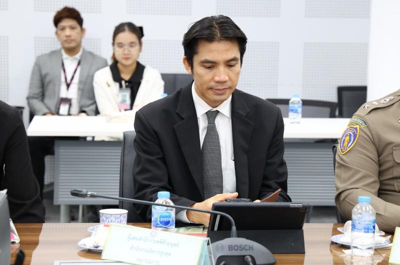 นางสาวสุนีย์ ศรีส�