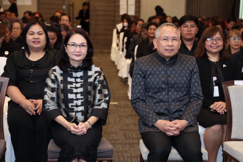ปลัด พม. เป็นประธา�