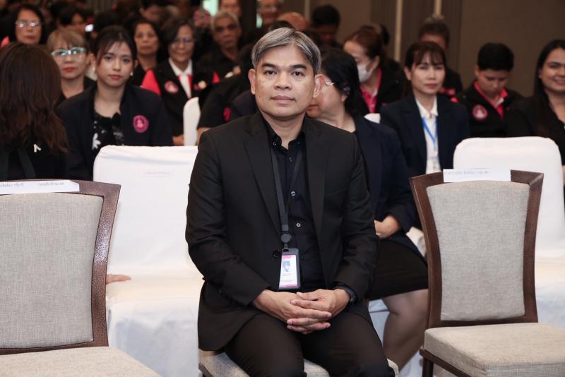 ปลัด พม. เป็นประธา�