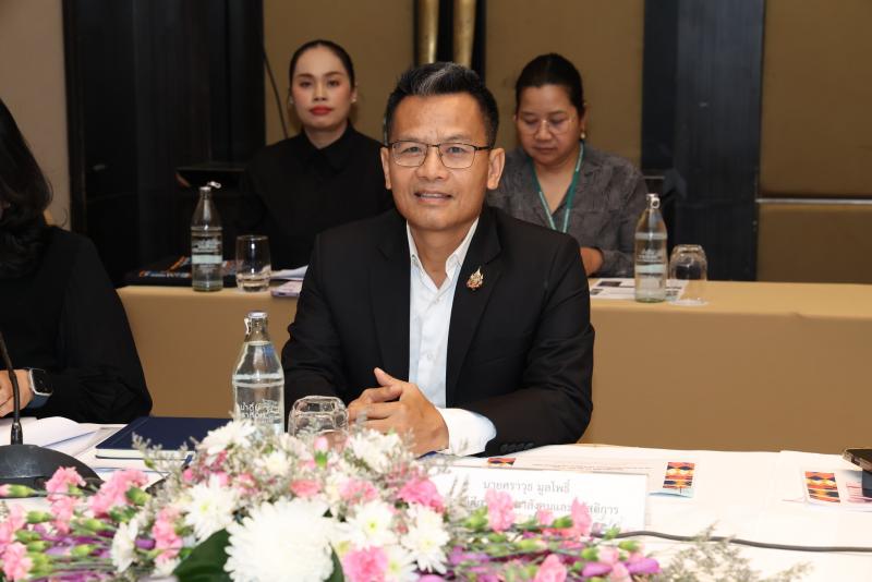 ปลัด พม. เป็นประธา�