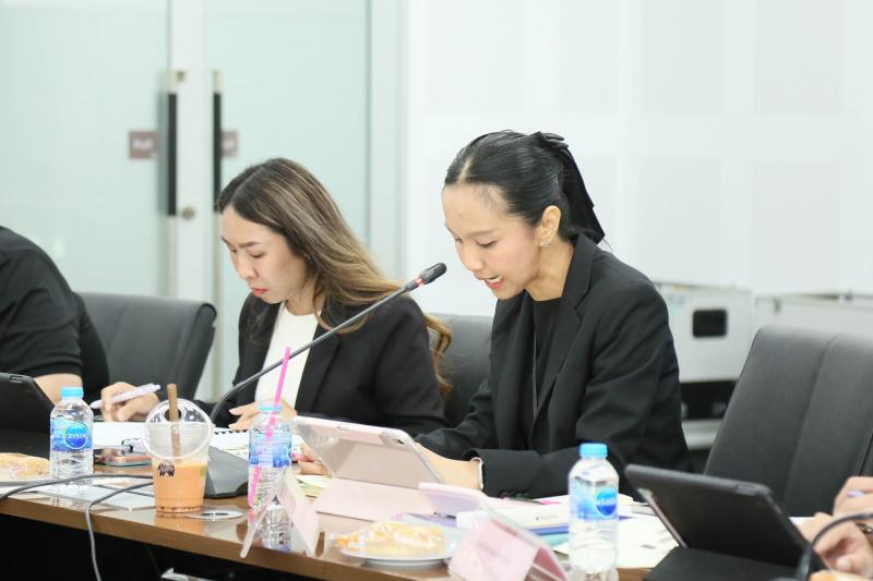 นางสาวสุนีย์ ศรีส�