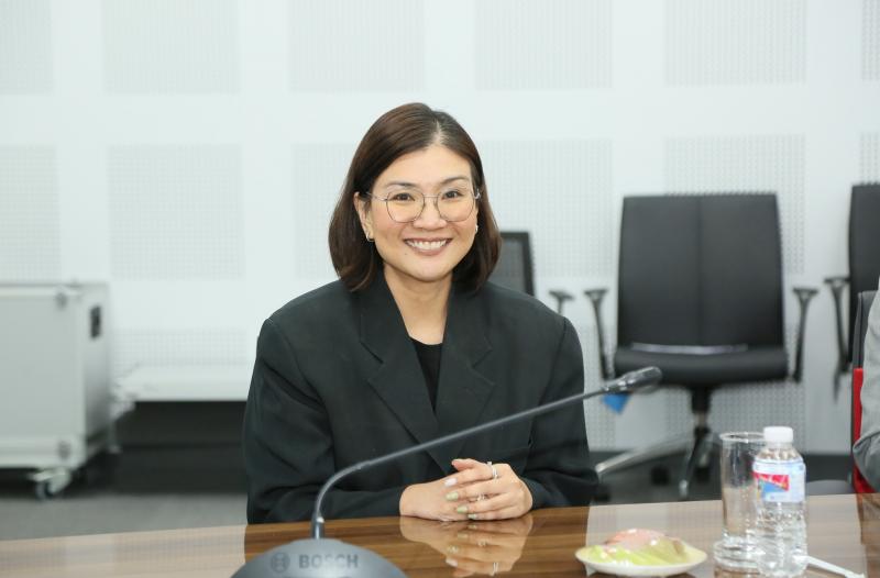 นางสาวสุนีย์ ศรีส�