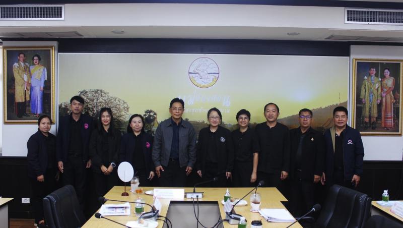 นางสาวนภาพร เมฆาผ�