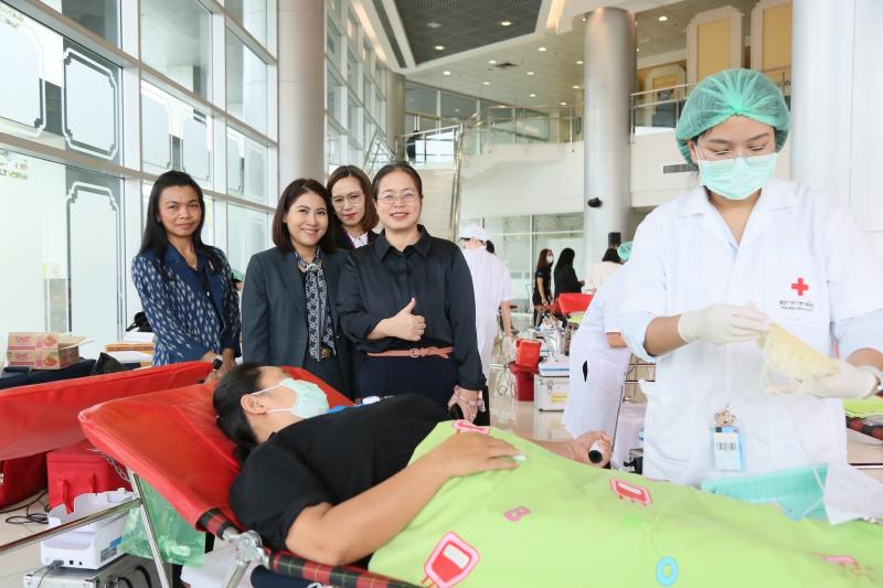 นางเตือนใจ คงสมบั�