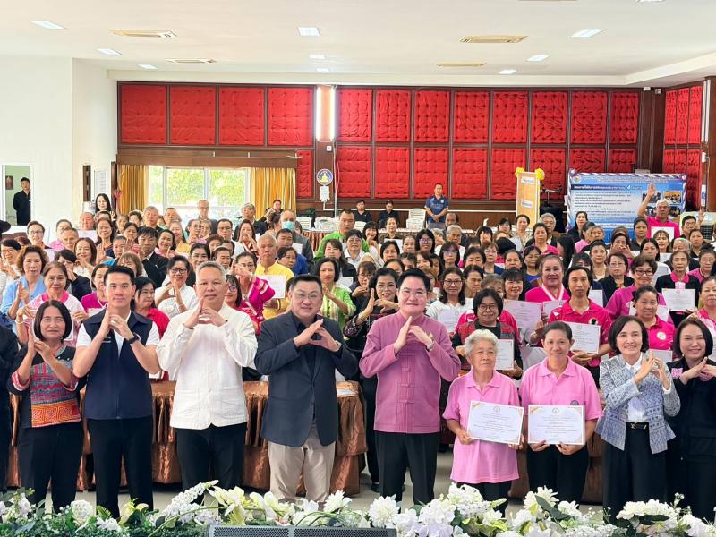 "อัครา" หนุน "พ