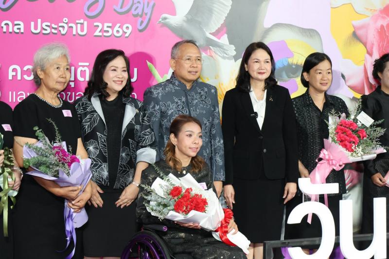 รมว.พม. เป็นประธาน�