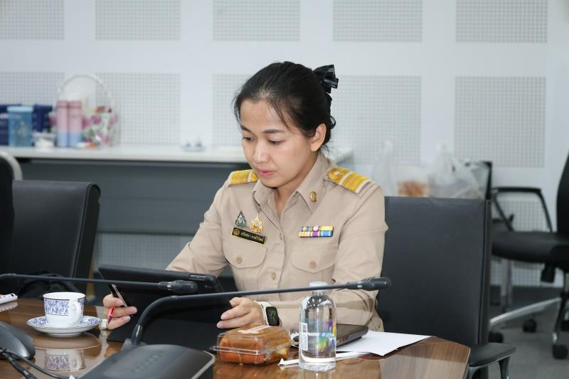 นางสาวสุนีย์ ศรีส�
