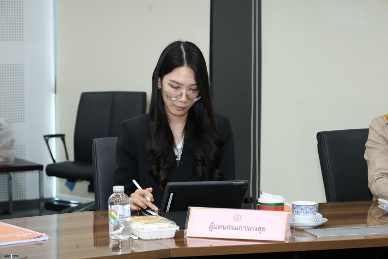 นางสาวสุนีย์ ศรีส�