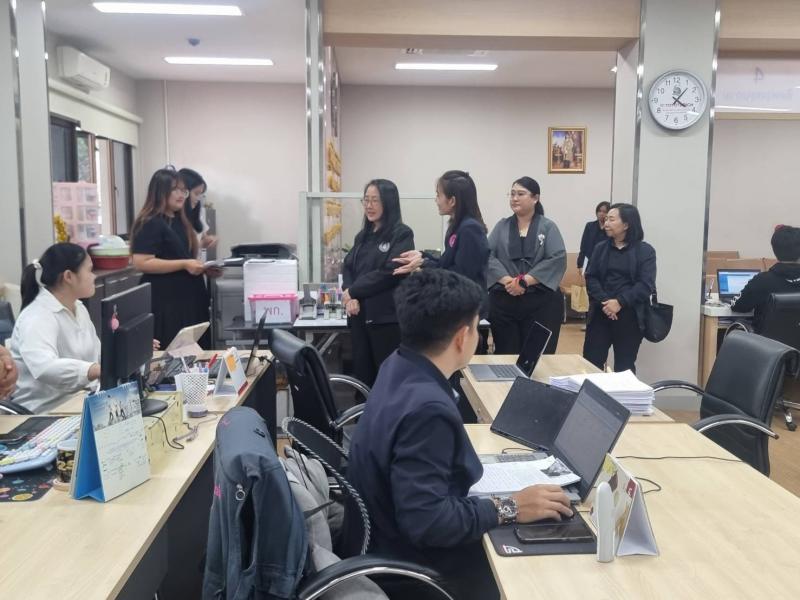 นางสาวนภาพร  เมฆาผ