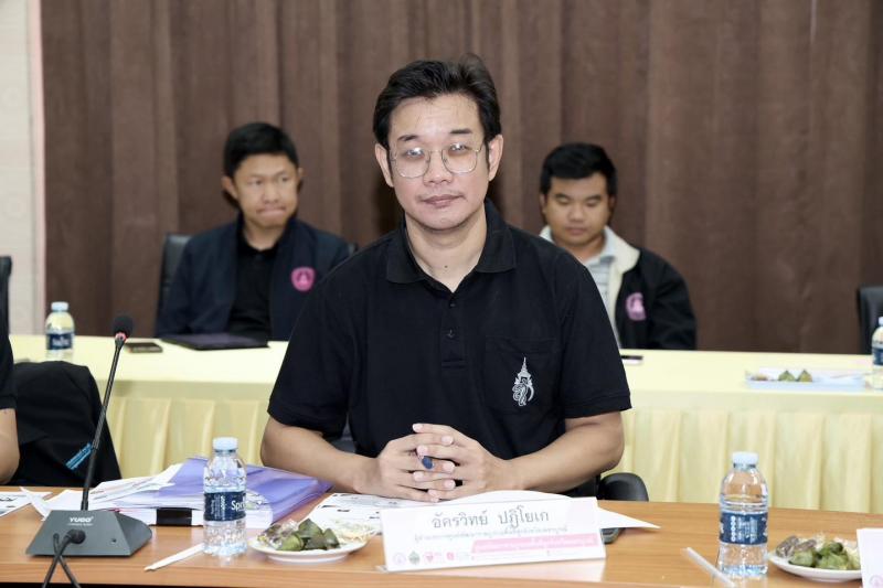 ปลัด พม. เป็นประธา�